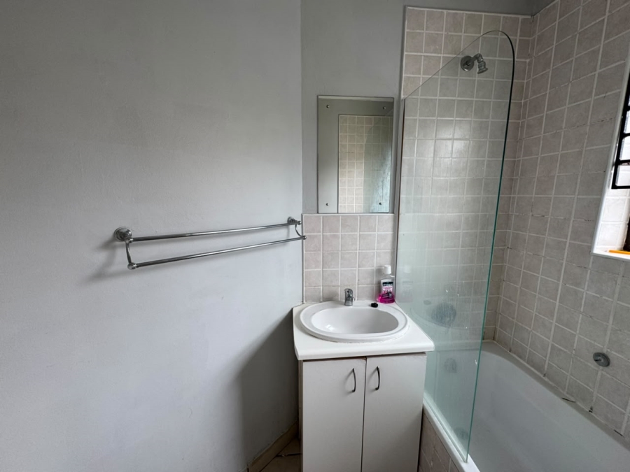 To Let 2 Bedroom Property for Rent in Stellendale Western Cape